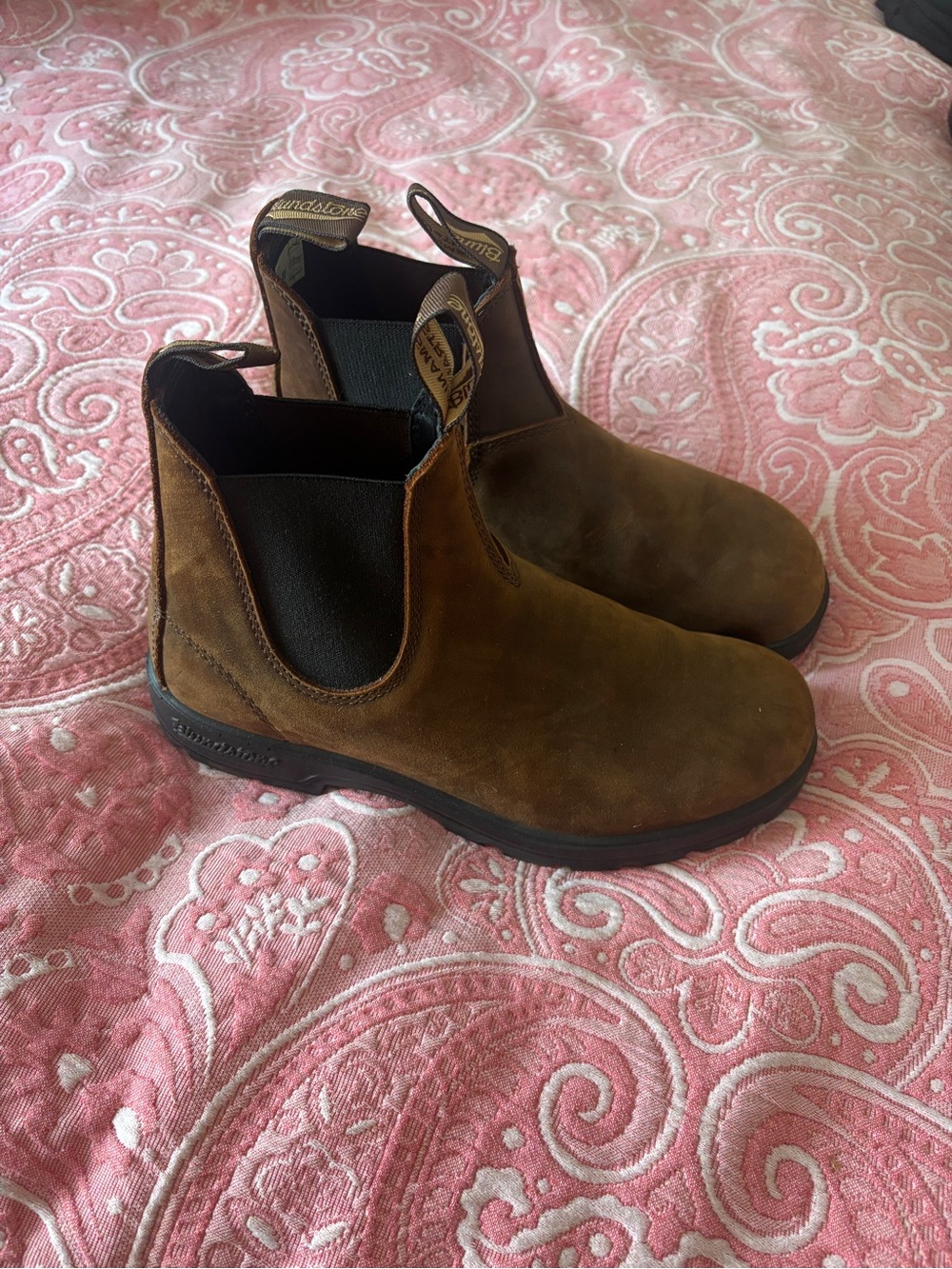 Blundstone women’s Brown Chelsea Boots - Classics #1609 size 9